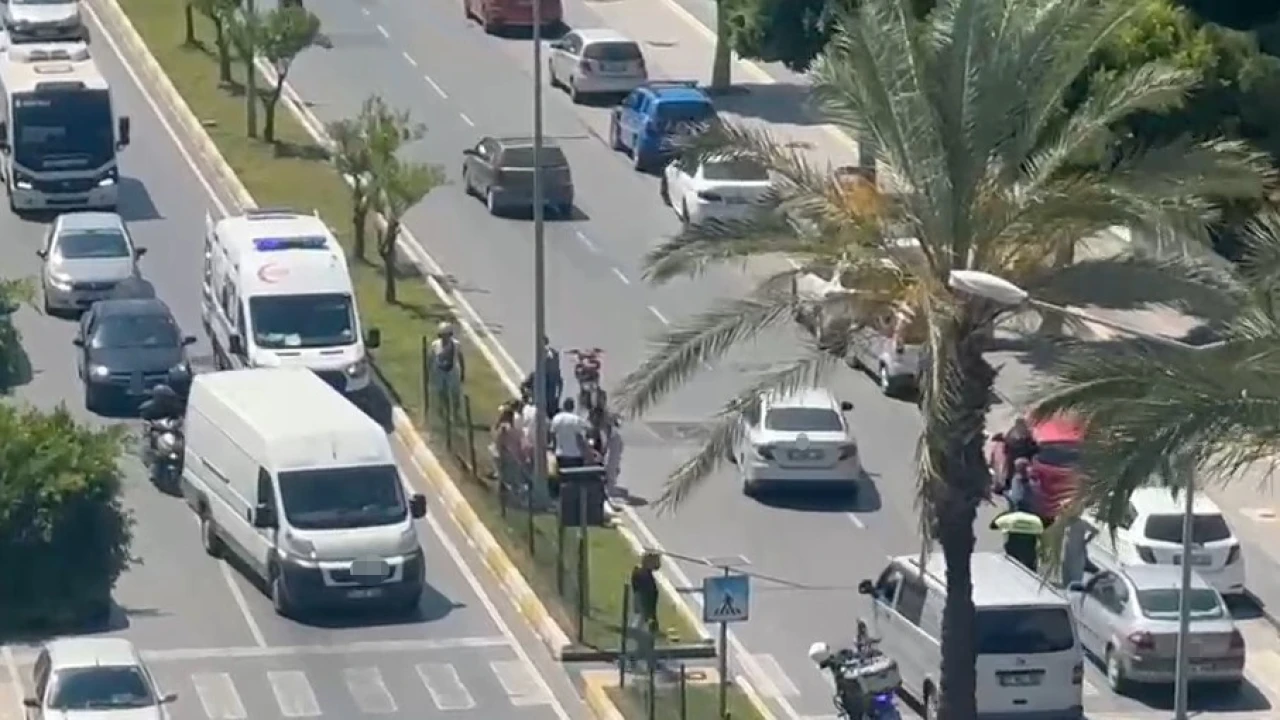 Manavgatta otomobil ile motosiklet çarpıştı: 1 yaralı