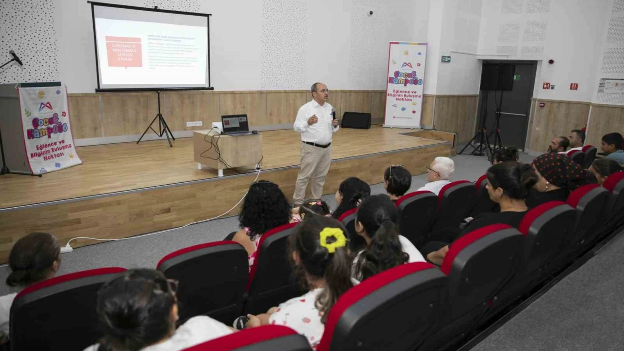Mersinde çocuk işçiliğine karşı farkındalık semineri