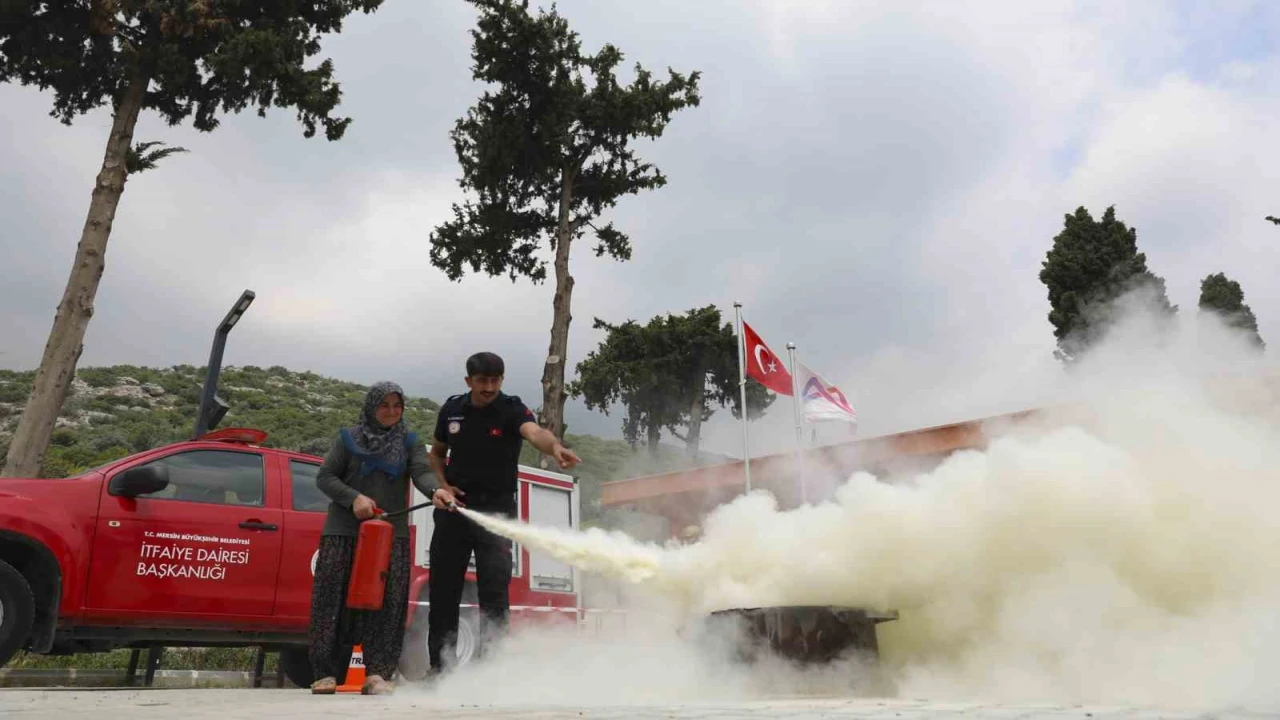 Mersinde kadın üreticilere yangın güvenliği eğitimi
