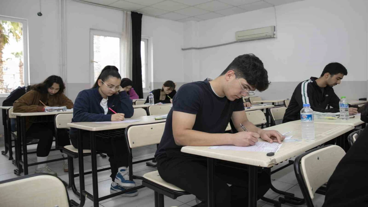 Mersinde uzmanlardan YKS adaylarına önemli öneriler