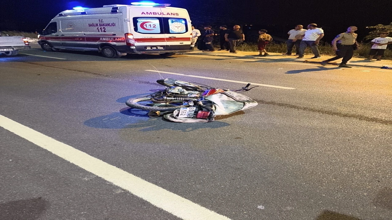 Osmaniyede 2 motosikletin karıştığı kazada sürücüler yaralandı