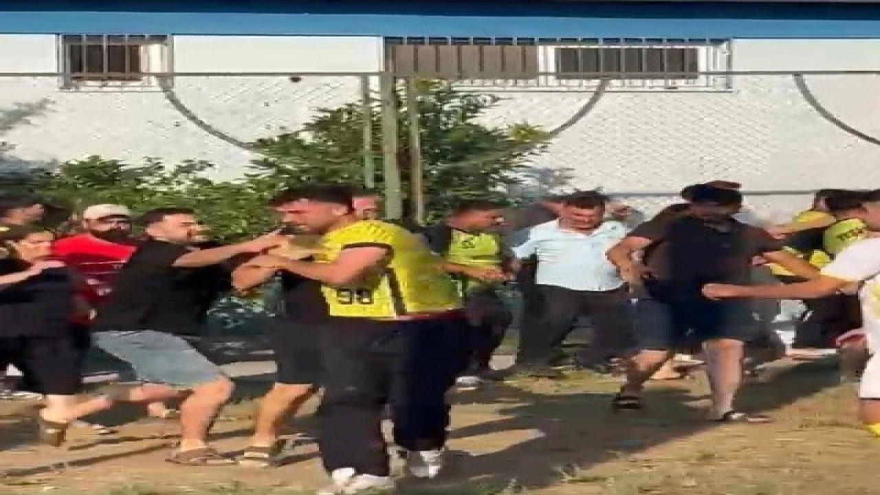 Tarsusta köyler arası futbol turnuvasında maç sonu kavgası