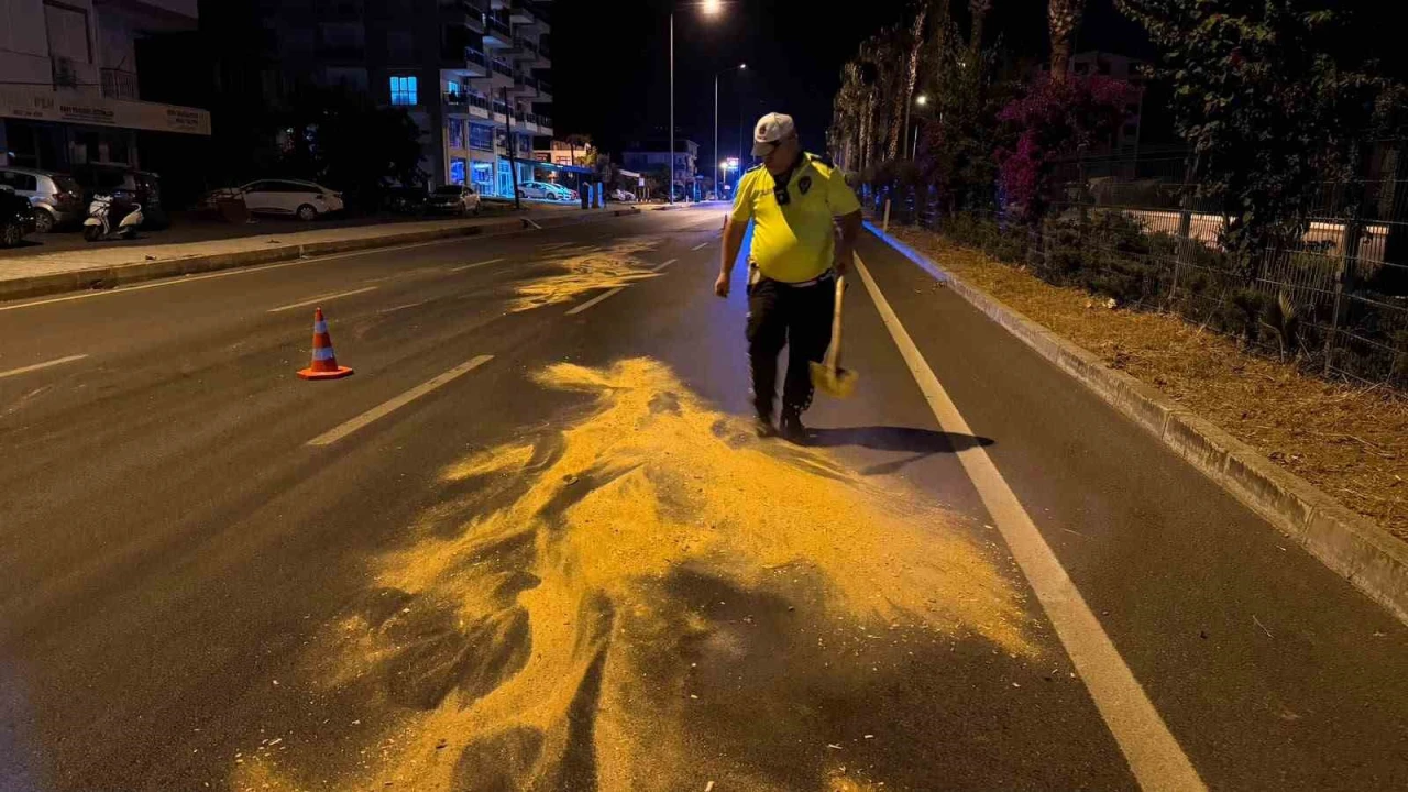 Trafik polisinden örnek davranış