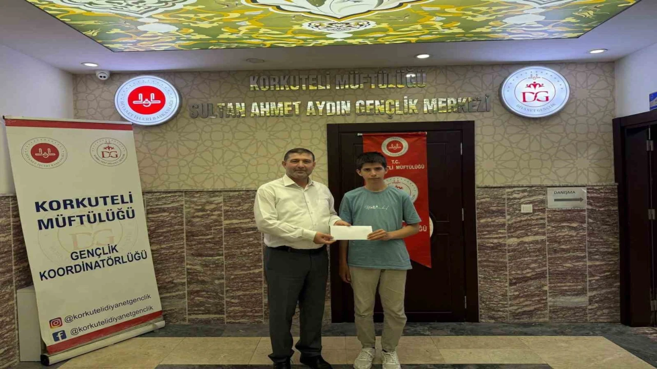 Umre ödüllü Gençlik Bilgi Yarışmasının il birincisi Korkuteliden