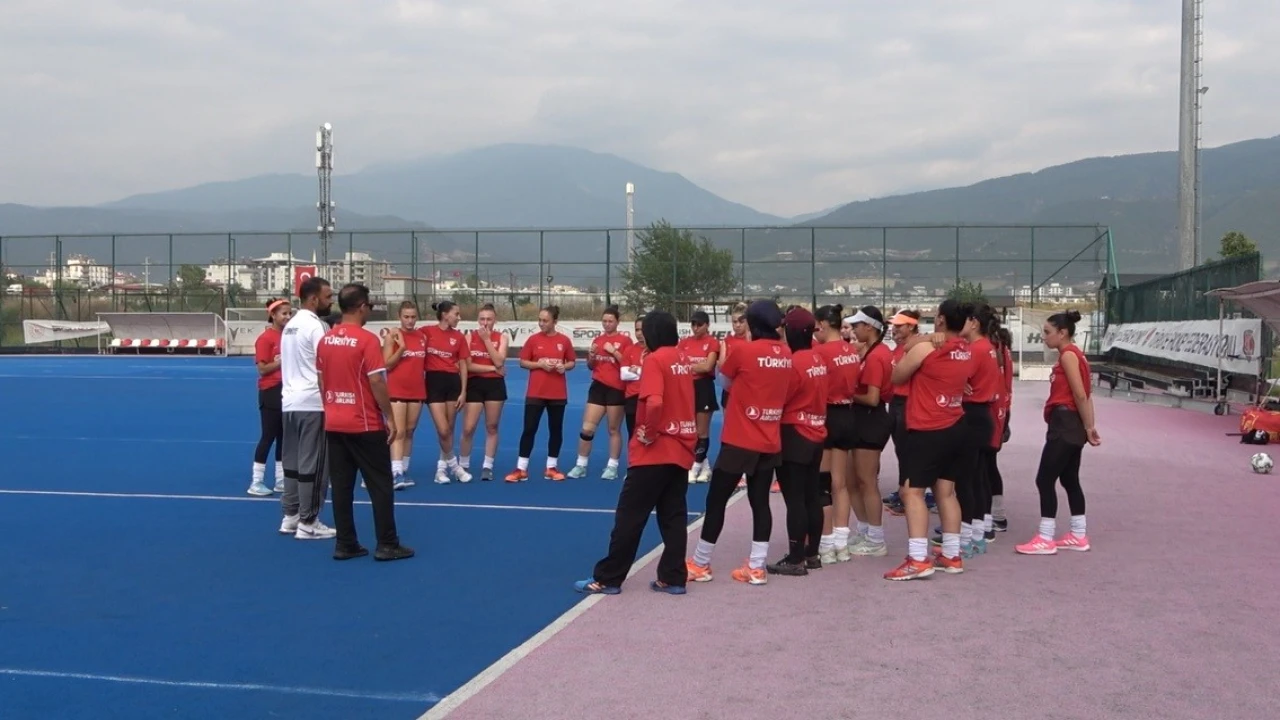 A Milli Kadın Hokey Takımında hedef Avrupa şampiyonluğu