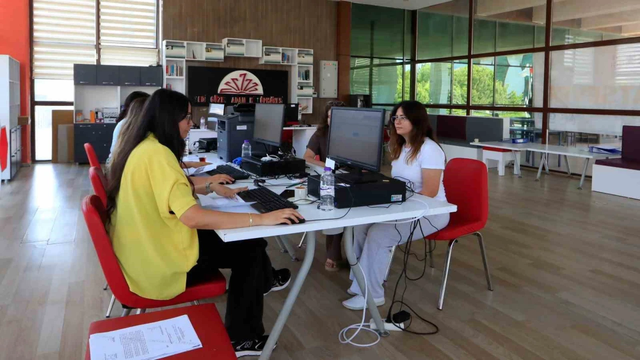 Antalyanın 5 yıldızlı otelleri aratmayan yurtlarında tatil için rekor başvuru