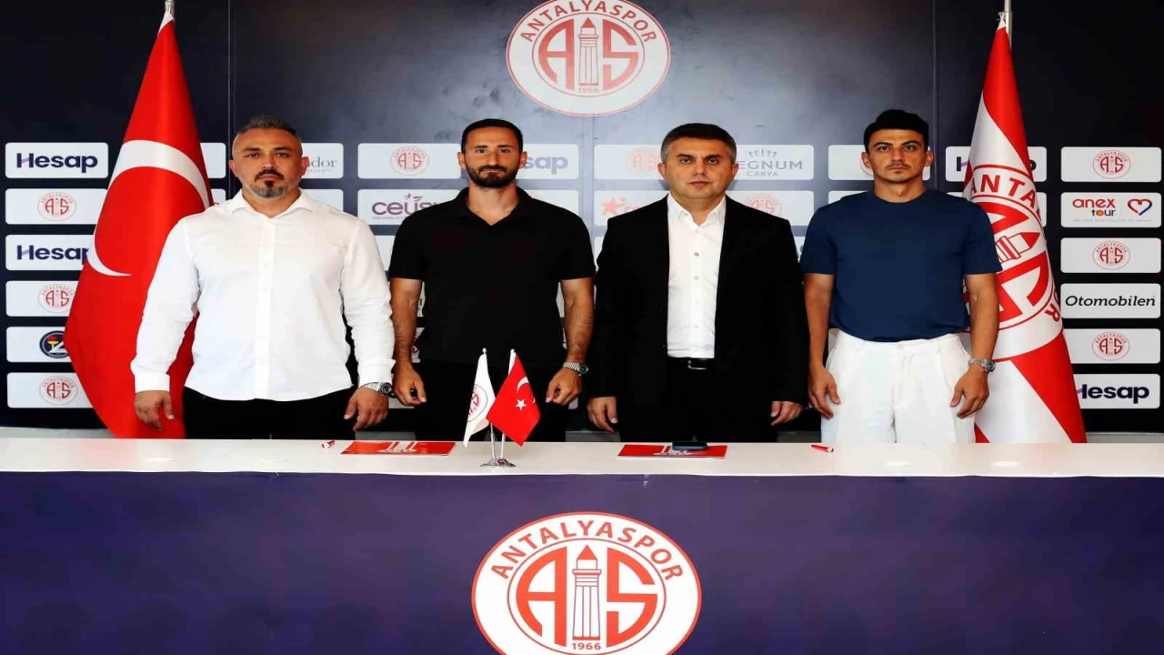 Antalyasporda Soner Dikmen ve Erdoğan Yeşilyurt, 2 yıllık sözleşme imzaladı
