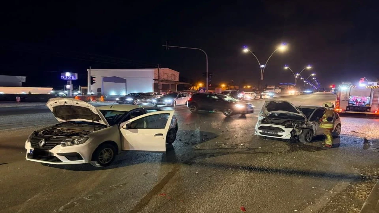 Arsuzda trafik kazası: 2 yaralı