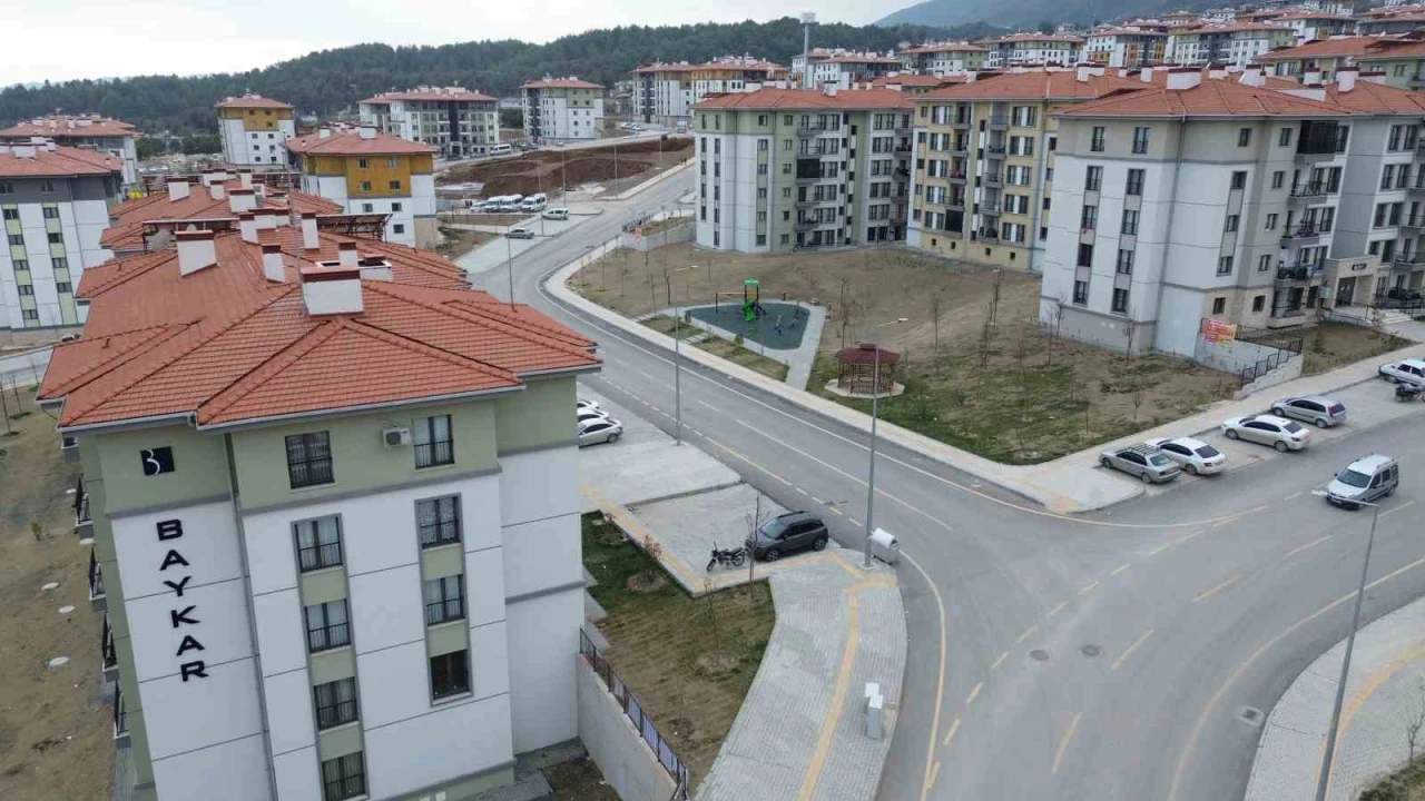 Baykar sakinlerinden Haluk Levente sitem: Devletimiz varken onlar hiçbir şey değil