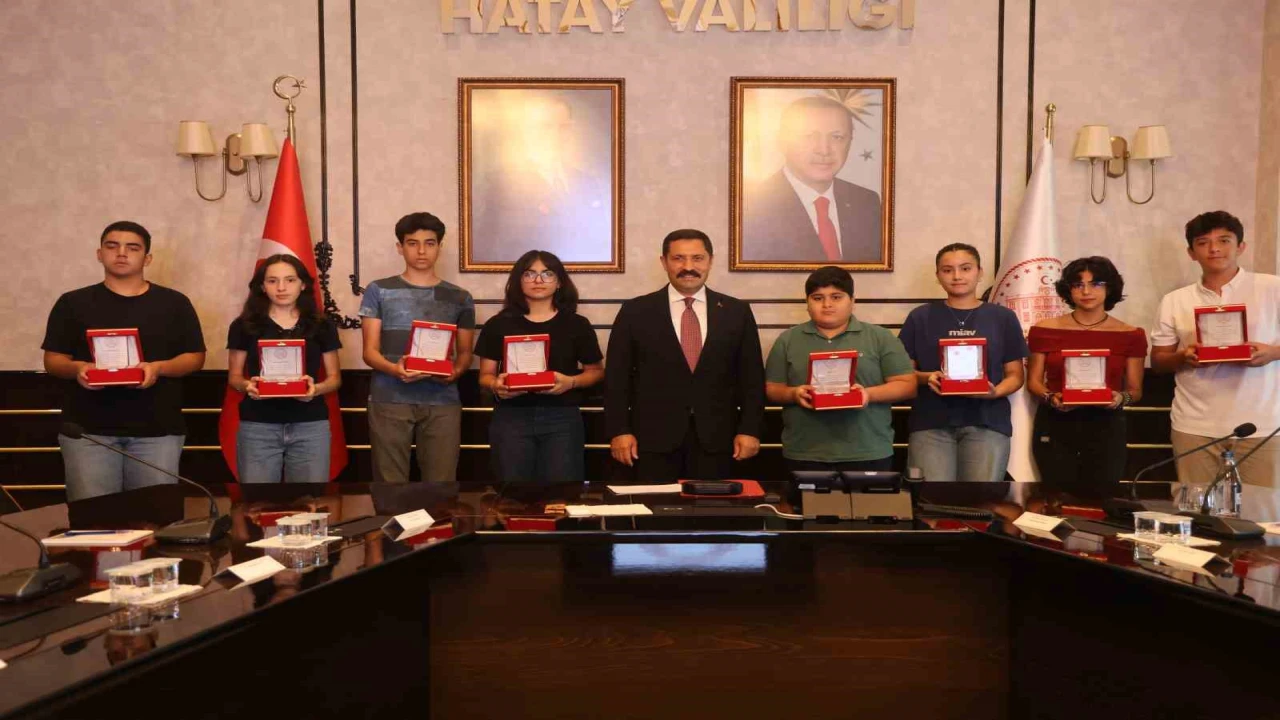 Depremin izlerinin silindiği Hatayda 8 öğrenci LGSde birinci oldu, 25 öğrenci YKSde ilk binde yer aldı