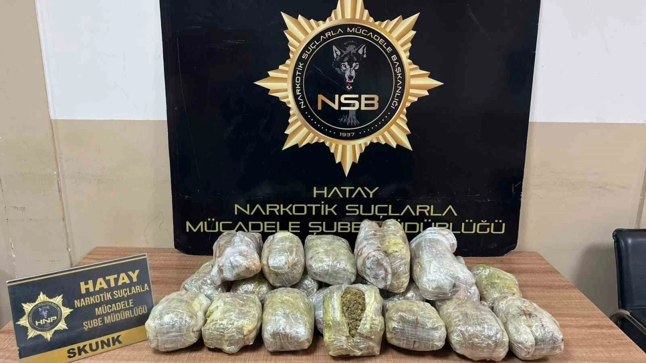 Hatayda 8 kilo 900 gram esrar yakalandı: 4 tutuklama