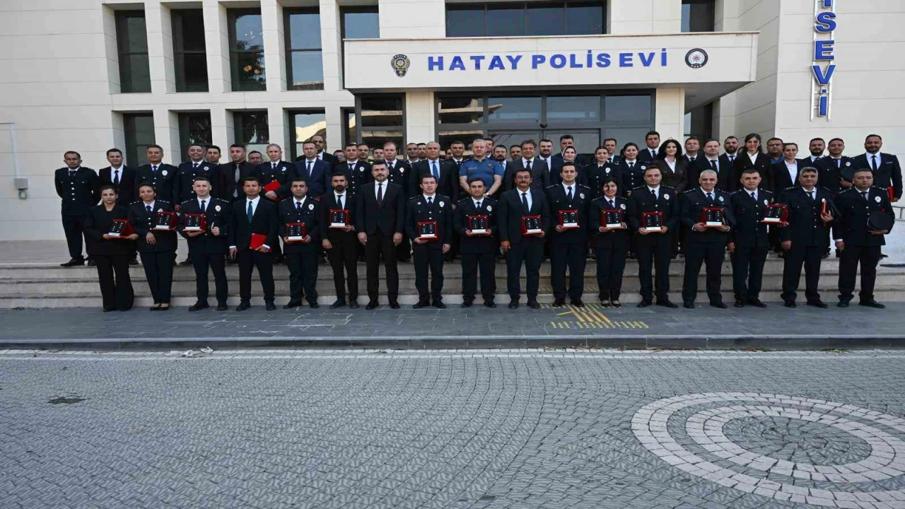 Hatayda emniyet personeline rütbe takdim töreni düzenlendi
