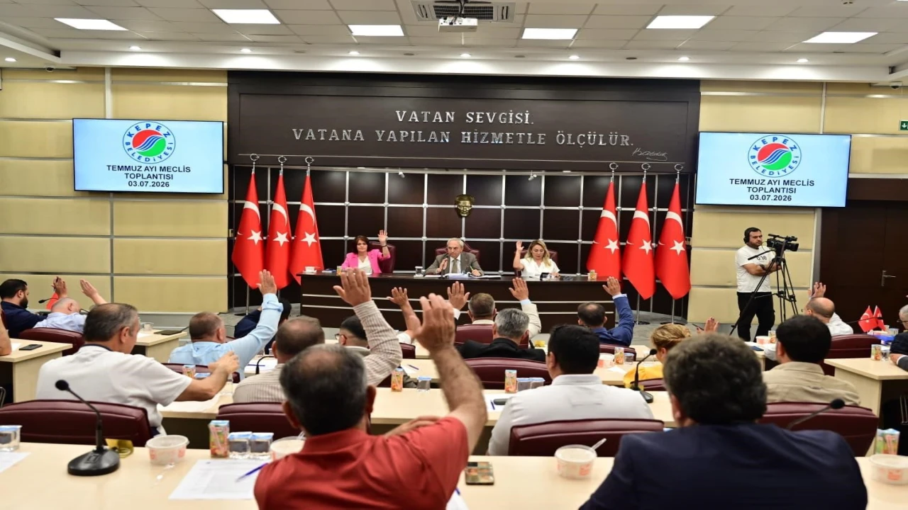 Kepez Belediye Başkanı Kocagözden çalışanlara bayram ikramiyesi müjdesi