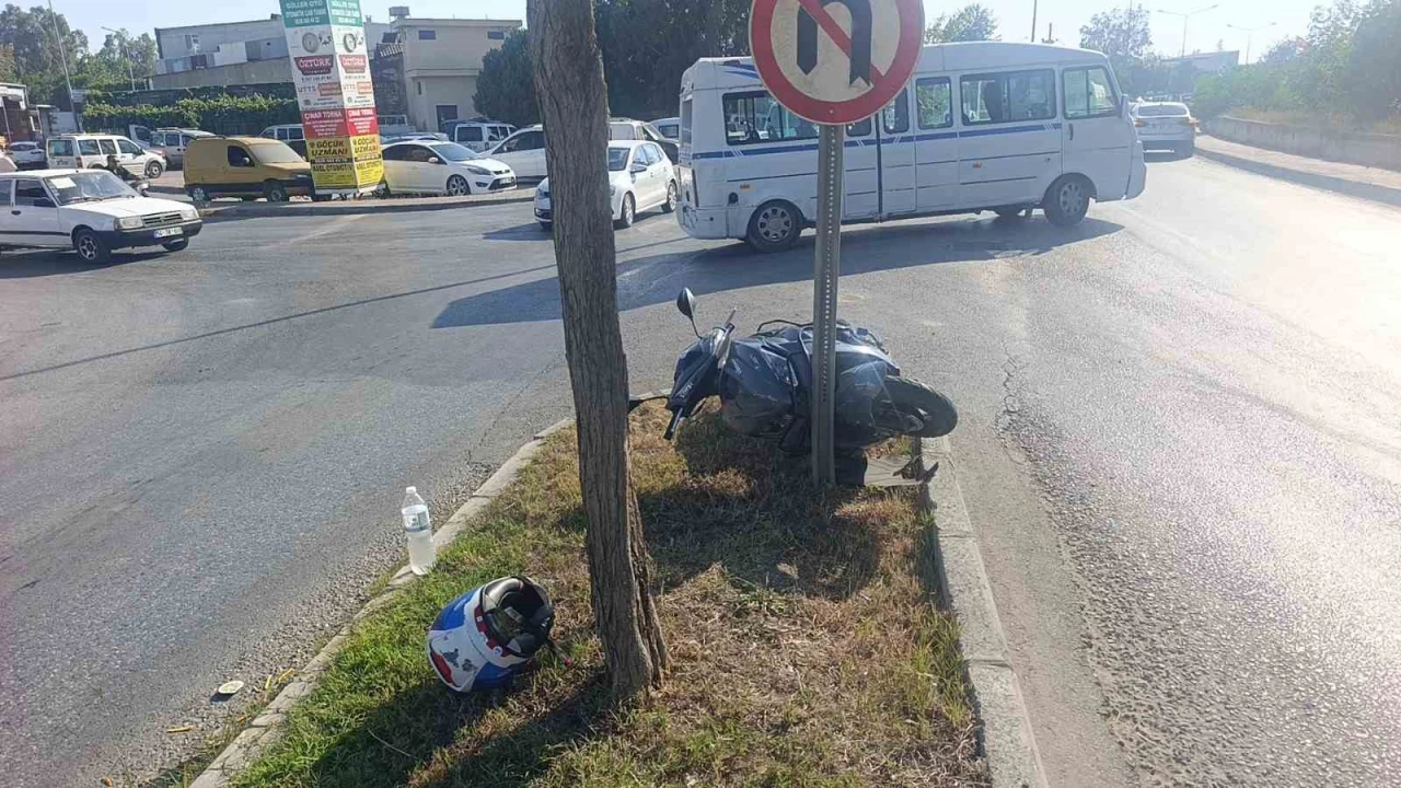 Manavgatta otomobil ile motosiklet çarpıştı: 1 yaralı
