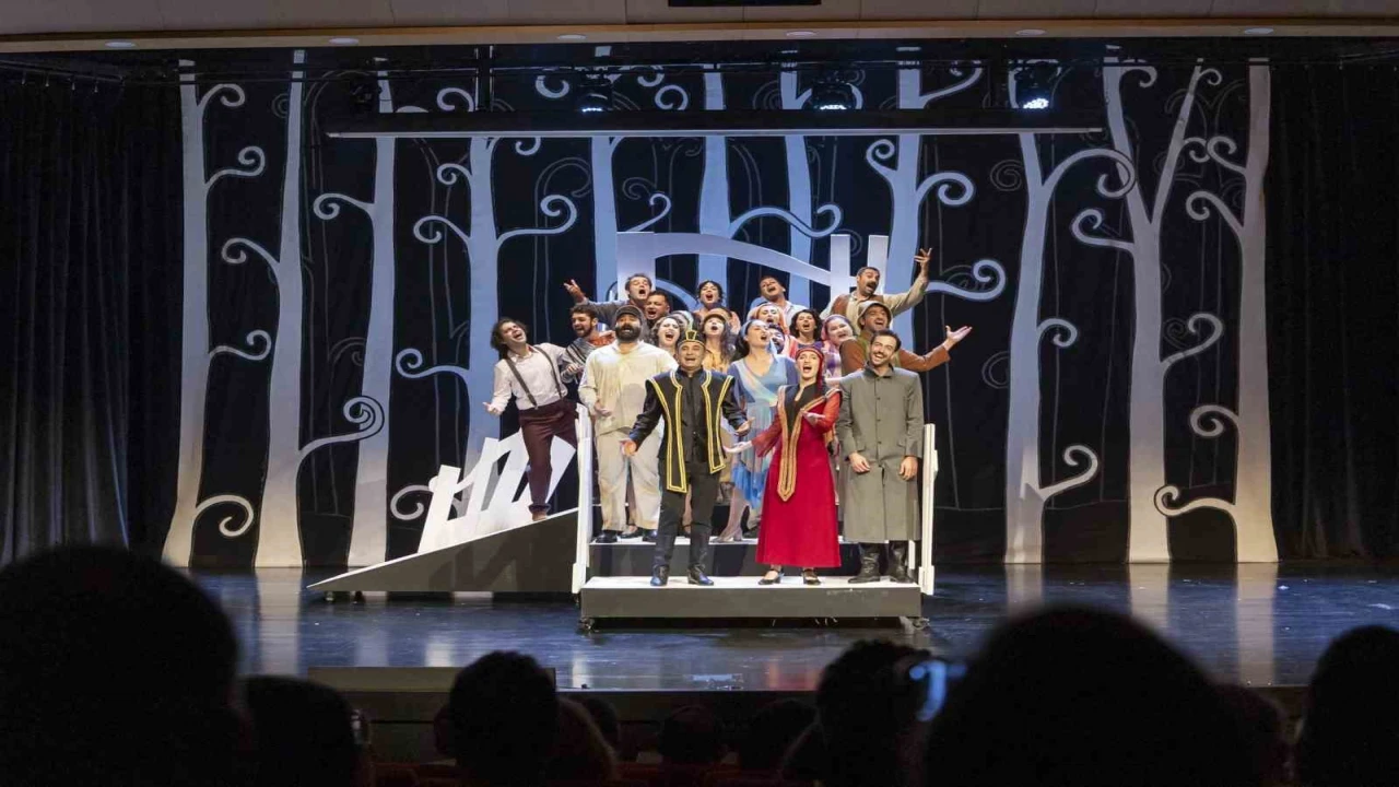Mersin Şehir Tiyatrosuna Ensemble Ödülü