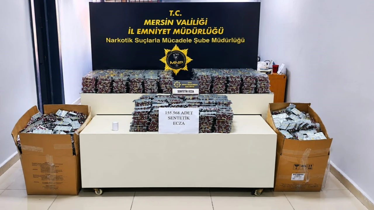 Mersinde 155 bin 568 adet uyuşturucu hap ele geçirildi, 2 kişi tutuklandı