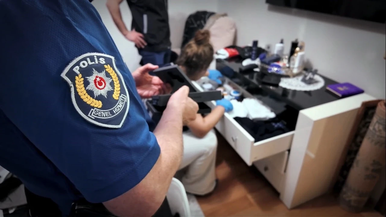 Mersinde FETÖ operasyonu: 58 gözaltı
