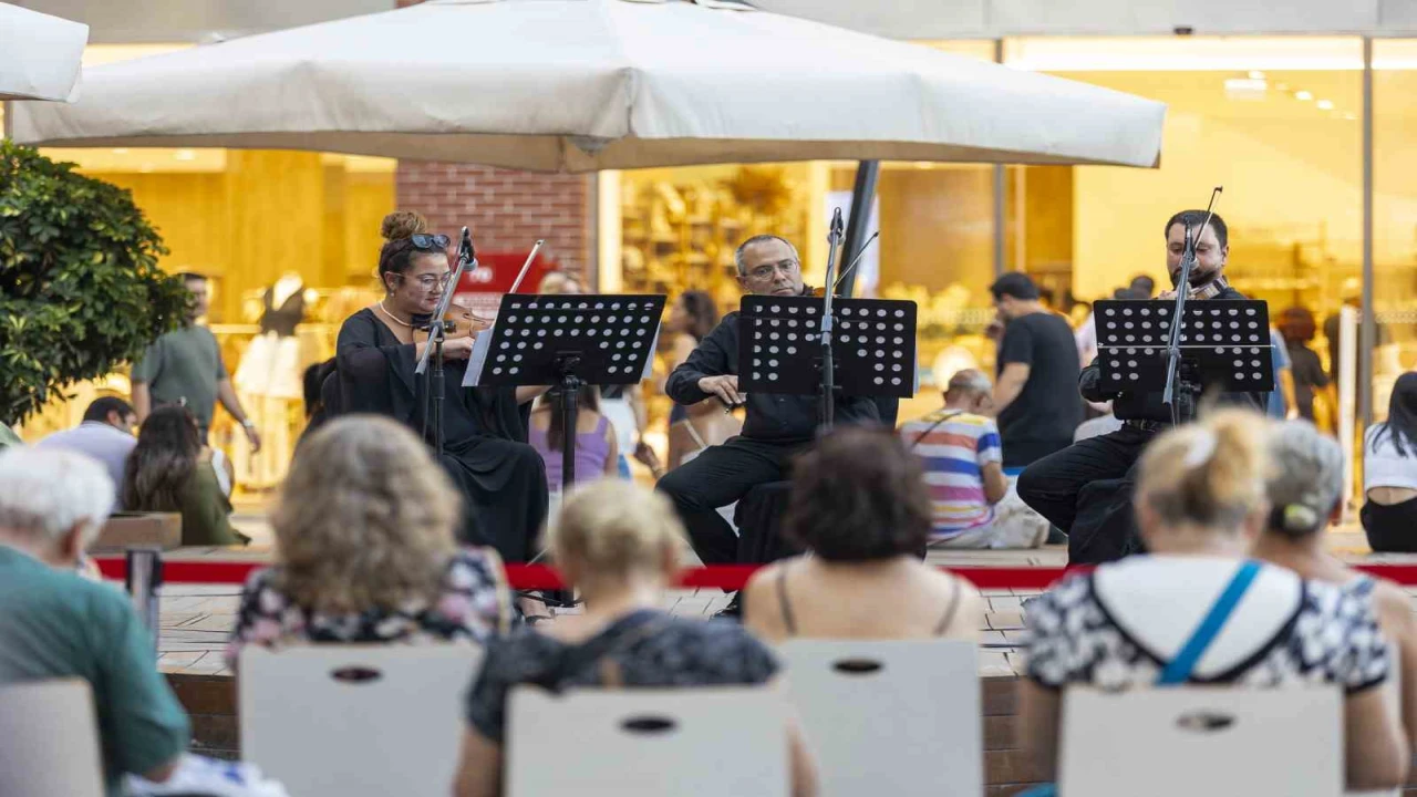 Mersinde klasik müzik kentin dört bir yanına yayıldı