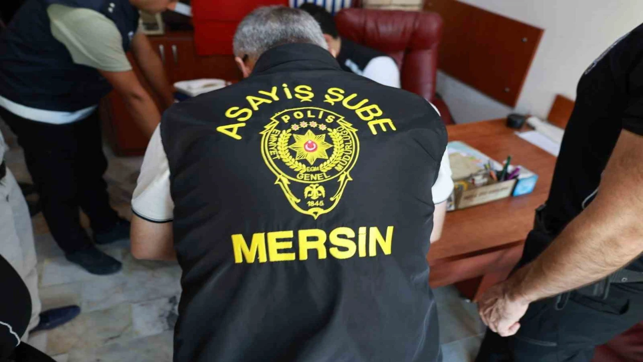 Mersinde konaklama tesisleri denetlendi, aranan 3 şüpheli yakalandı
