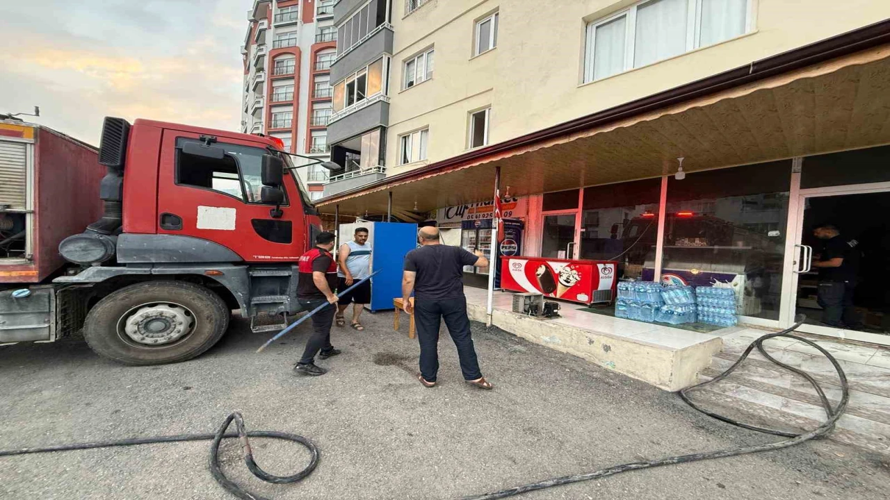 Osmaniyede iş yeri yangını