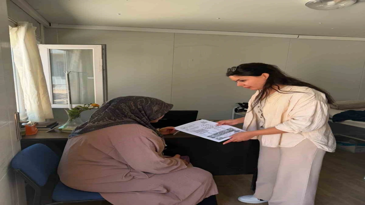 Yayladağında Her Gebeye Bir Ebe uygulamasıyla ev ziyaretleri sürüyor