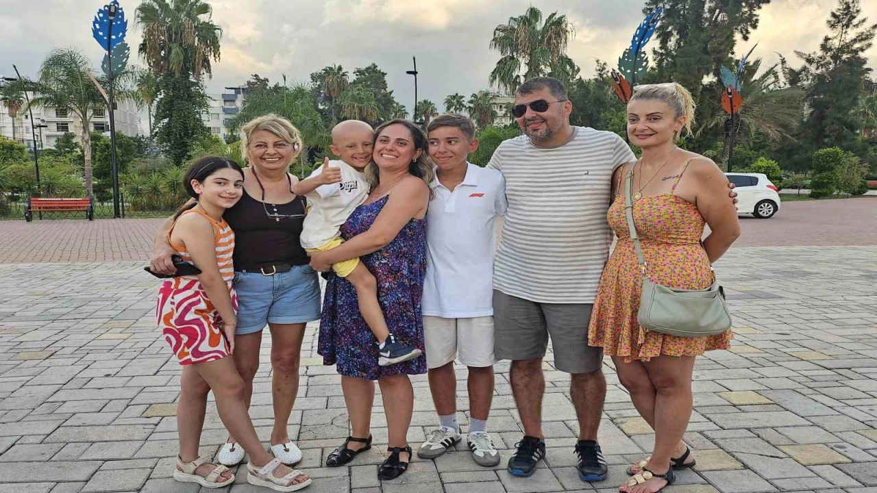 7 yaşındaki çocuk, kuzeninin üstüne düşmesiyle öğrendikleri kanseri yendi
