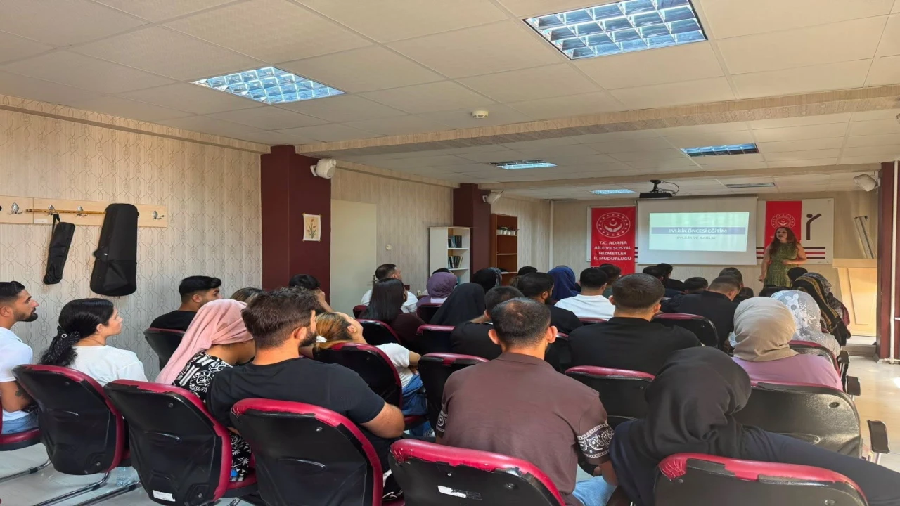 Adanada evlilik yolundaki çiftler eğitim programında buluştu
