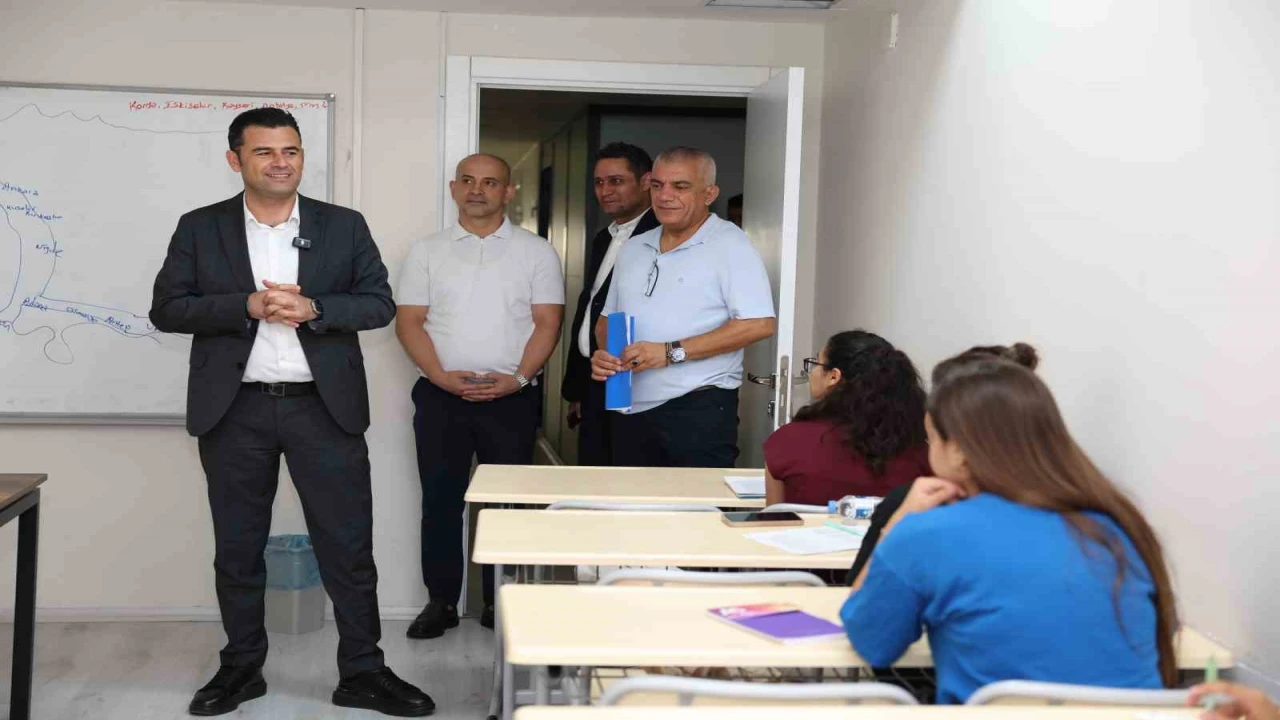 Akdenizde gençlere ücretsiz eğitim ve kaynak desteği