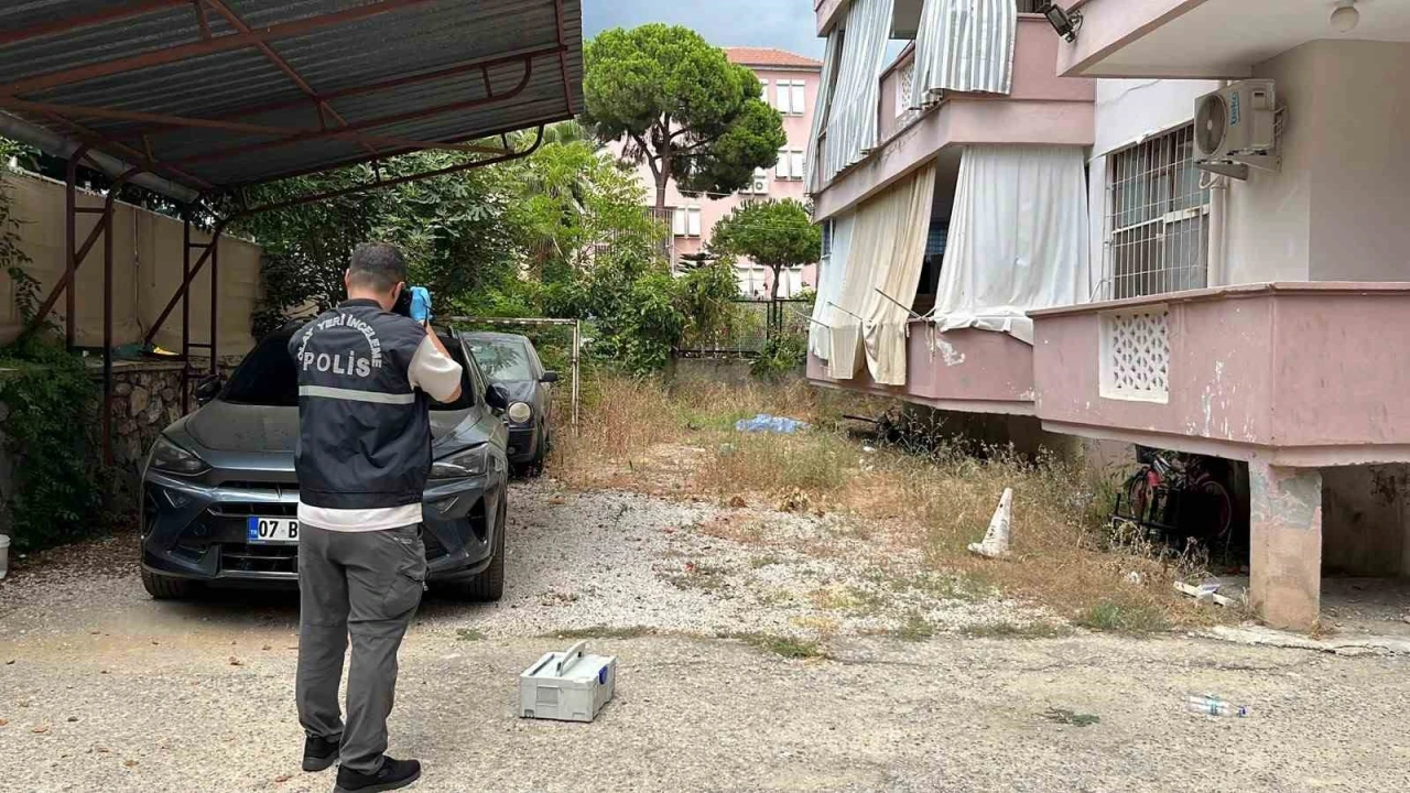 Alanyada balkondan düşen yaşlı kadın hayatını kaybetti