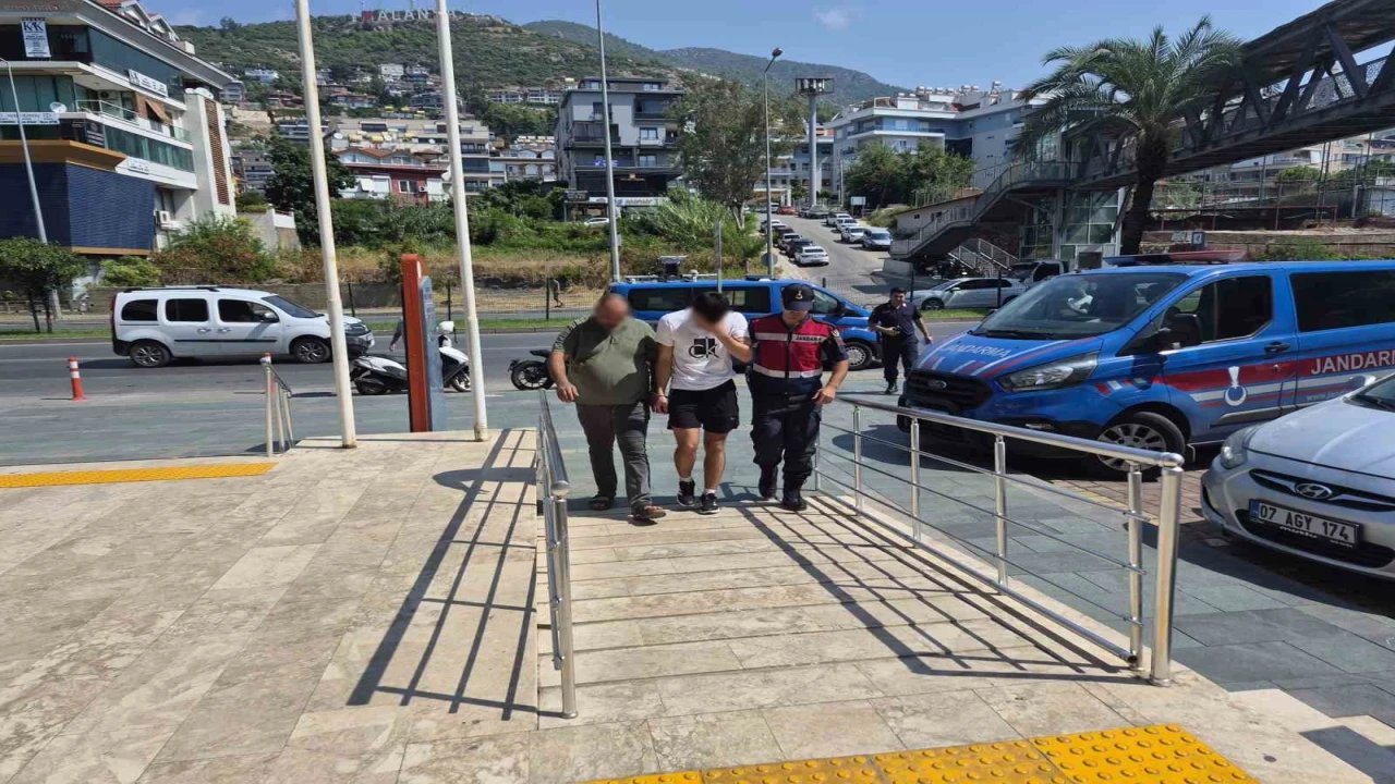 Alanyada uyuşturucu operasyonu: 2 şüpheli tutuklandı