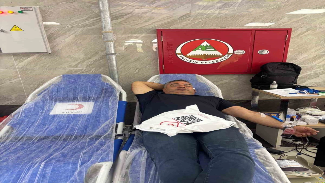 Andırında muhtarlardan Kızılayın kan bağışı kampanyasına destek