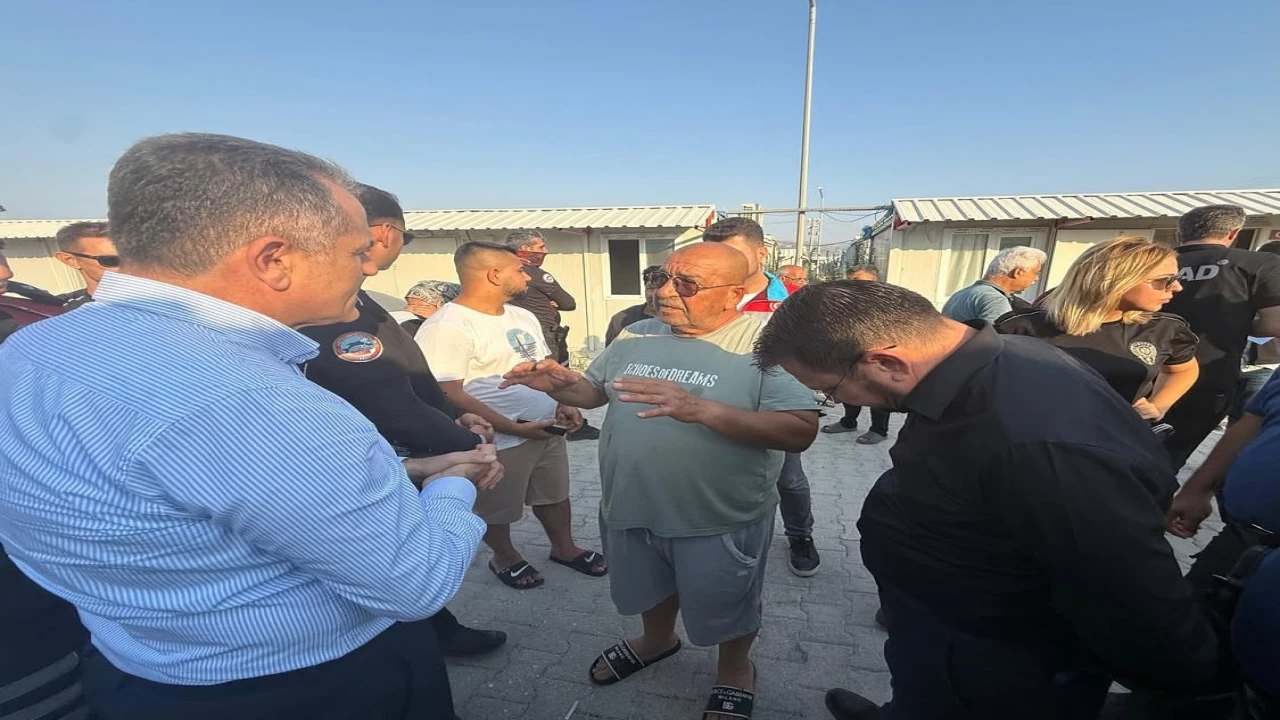 Antakyada konteynerlerden tahliye süreci vatandaşlara anlatıldı