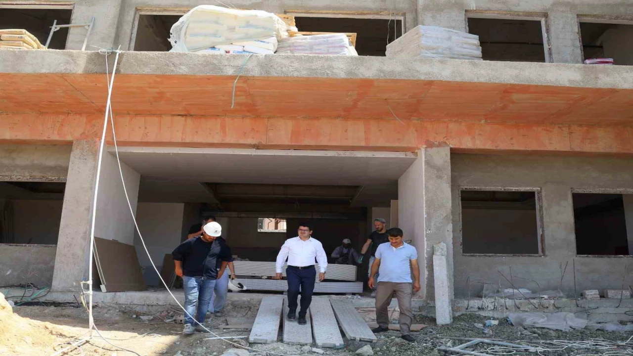 Arsuz TOKİde okul inşaatlarında çalışmalar sürüyor