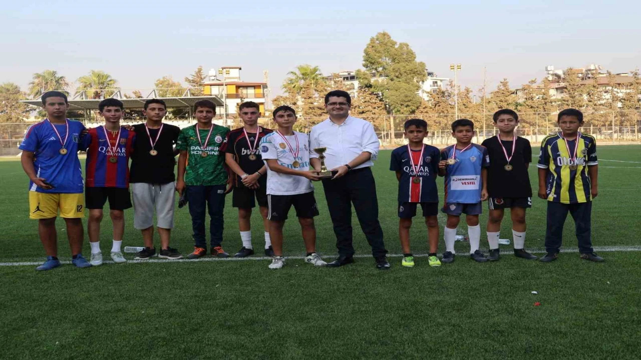 Arsuzda yaz kuran kursu öğrencileri futbol turnuvasında buluştu