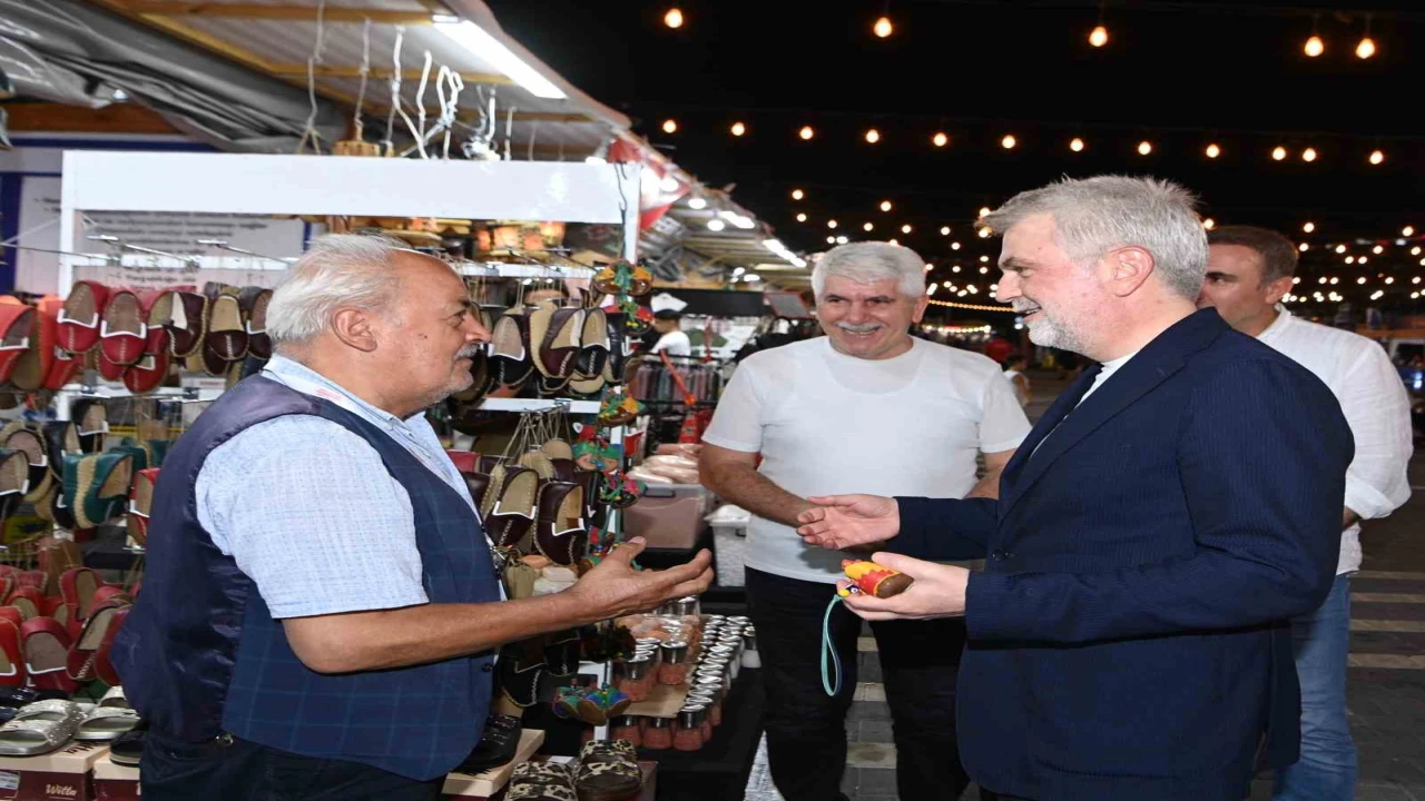 Başkan Fırat Görgel, Ağustos Fuarında esnaf ve vatandaşlarla buluştu
