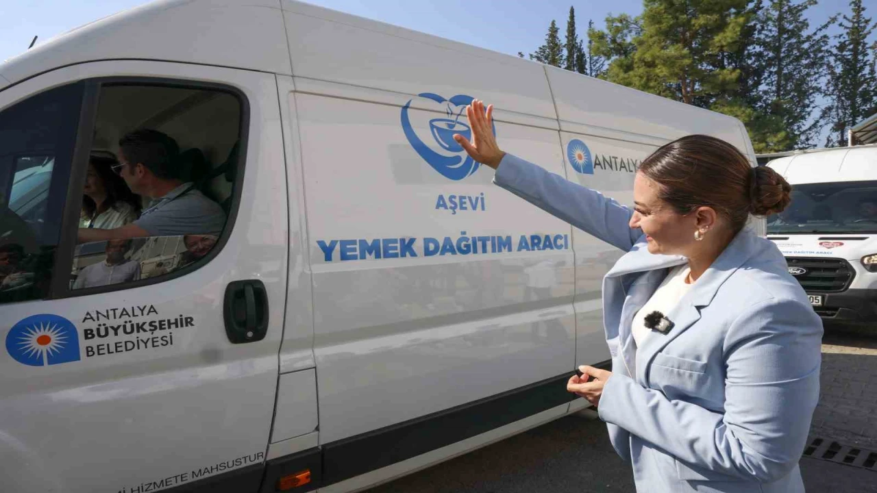 Başkan Vekili Büşra Özdemir: Aşevimizdeki emek binlerce sofraya ulaşıyor