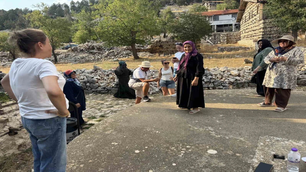 Betonsuz köy turistlerin gözdesi oldu, 8 ayda 100 binden fazla ziyaretçi