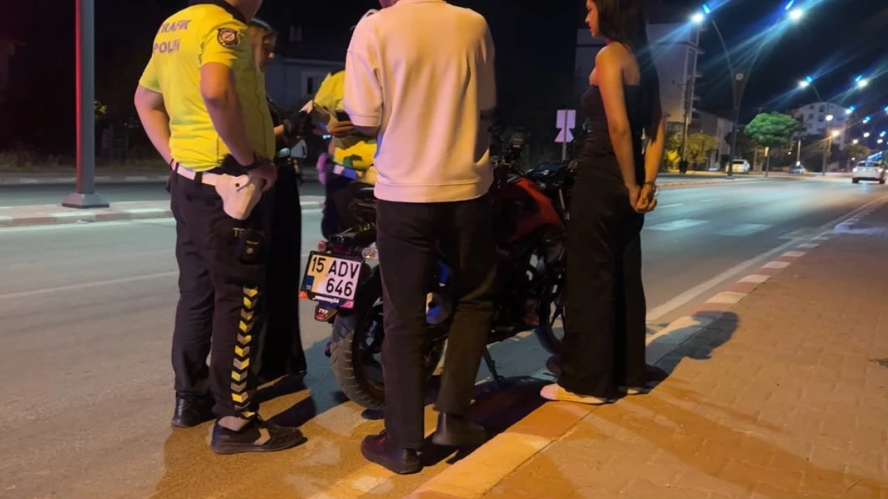 Burdurda motosiklet devrildi, sürücüsü yaralandı