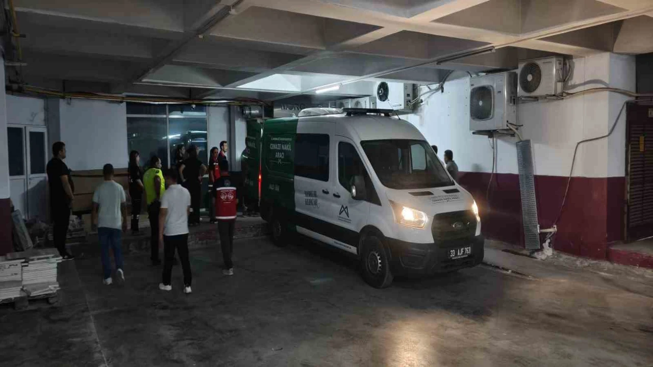 Feribot faciasında hayatını kaybeden Hüseyin Özdemirin cenazesi Silifkeye getirildi