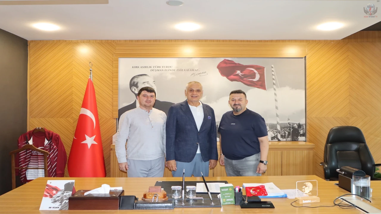 GAZETECİLERDEN ÇİNÇİN’E ZİYARET: HATAY GÜNDEMİ MASAYA YATIRILDI
