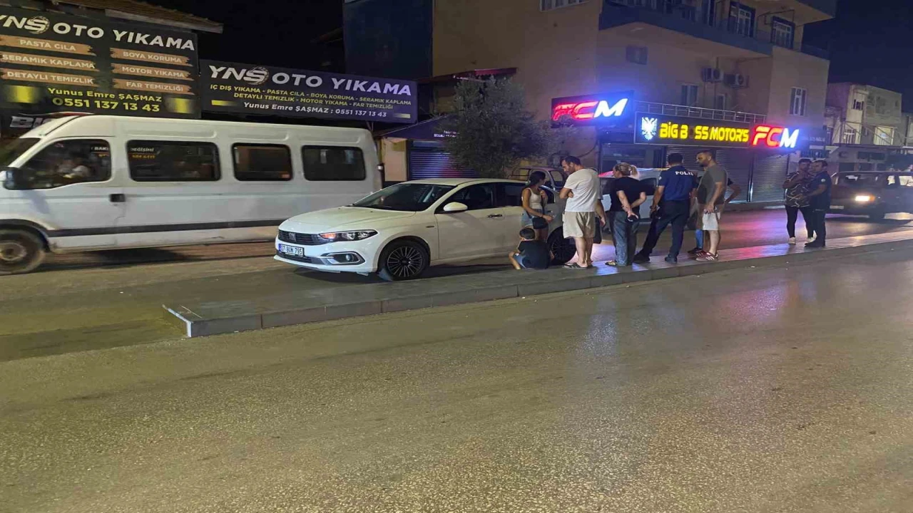 İşyeri bahçesinde mangal yakan ailenin aniden yola fırlayan 2 yaşındaki çocuğu ölümden döndü