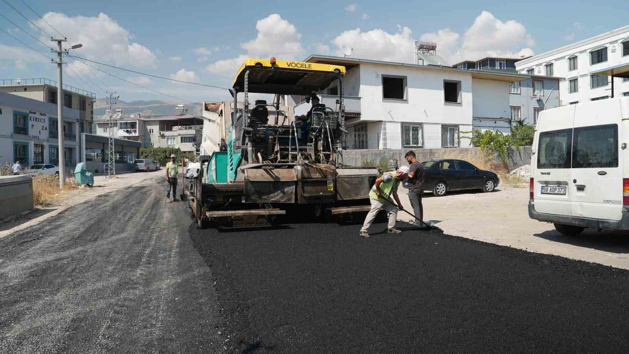 Kahramanmaraşta 26 noktada asfalt mesaisi