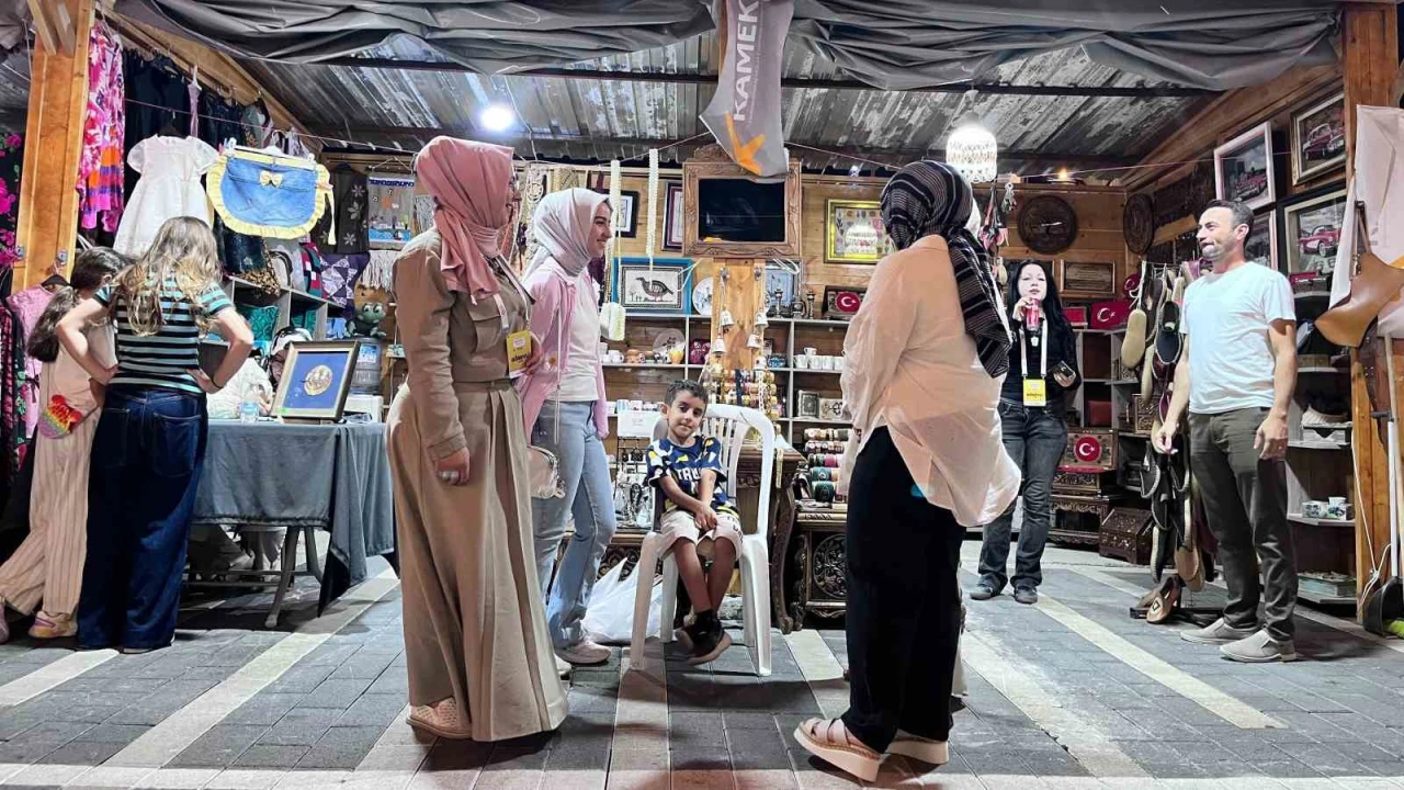 Kahramanmaraşta kursiyerlerin el emeği ürünleri Ağustos Fuarında