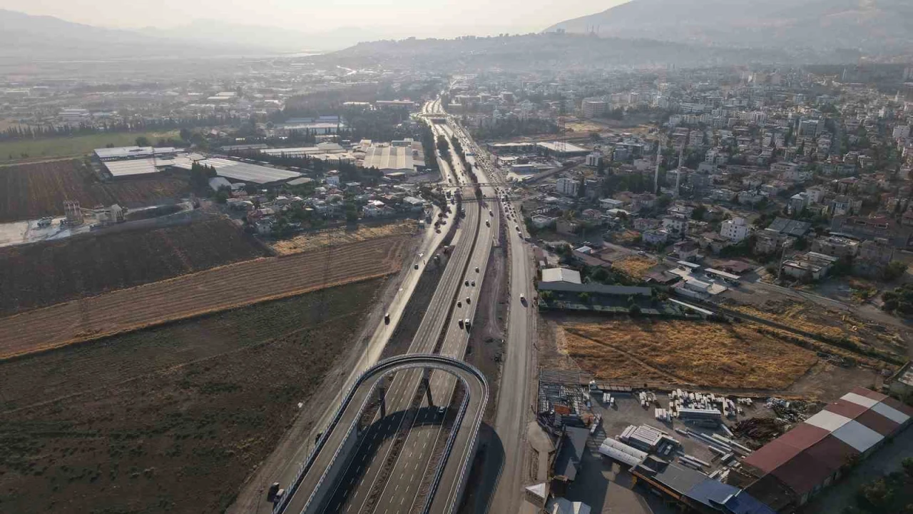 Kahramanmaraşta sanayi kavşağında ana güzergah ulaşıma açıldı
