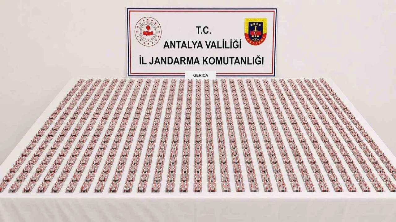 Kemerde uyuşturucu operasyonu: 6 gözaltı