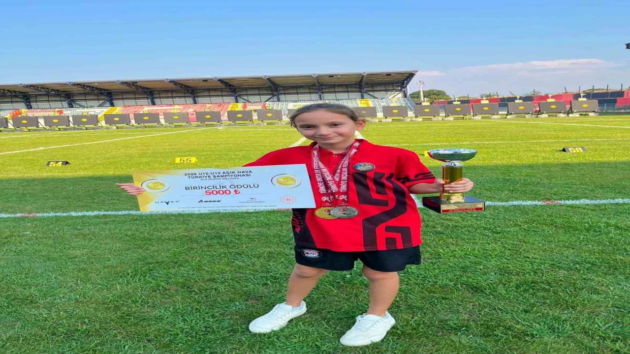 Manavgatlı sporcular Türkiye Okçuluk Şampiyonasında 1 altın, 1 gümüş madalya kazandı