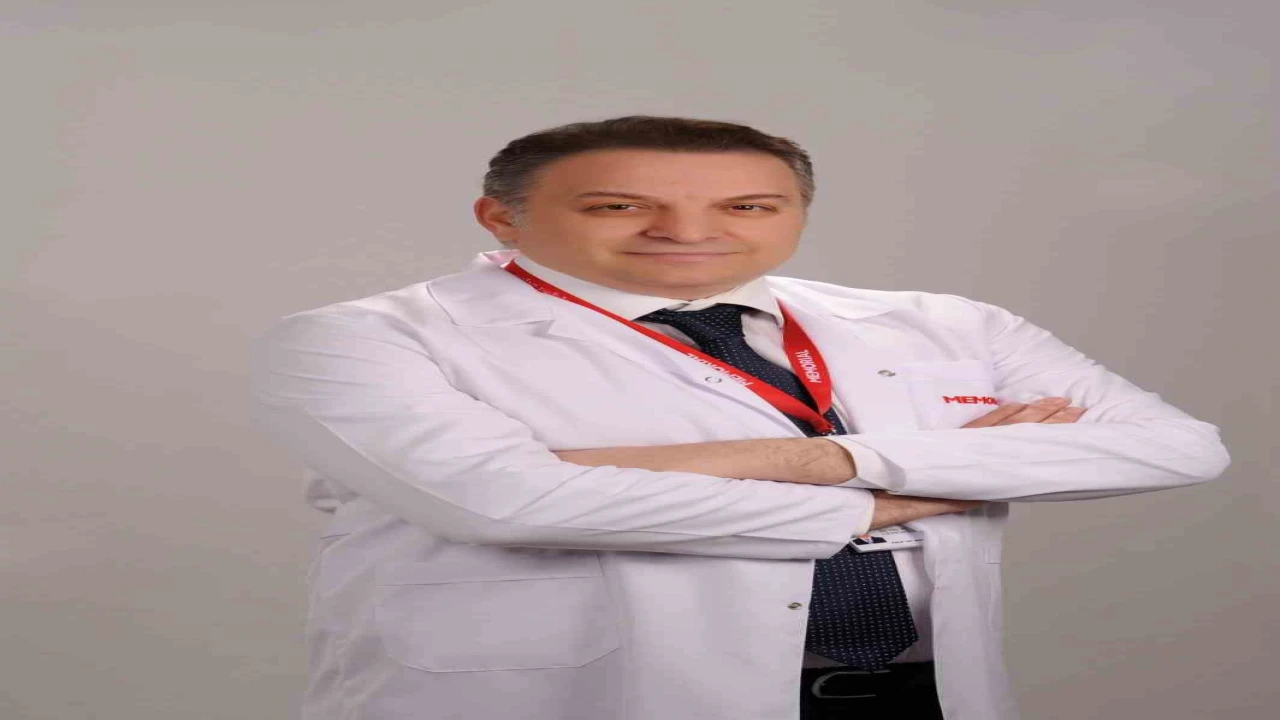 Masa başında çalışanlara omurga sağlığı uyarısı