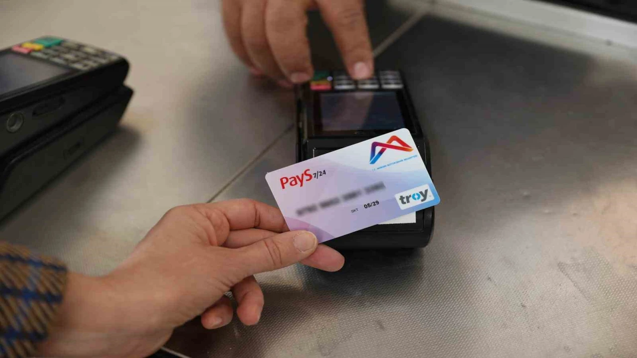 Mersinde 7 bin 425 kişiye 10 milyon liralık Halk Kart desteği