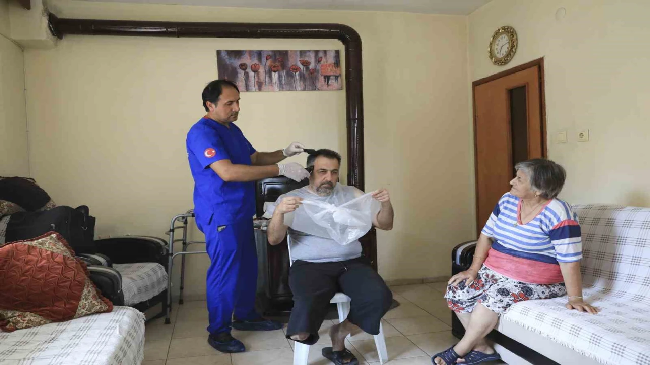 Mersinde sağlık ve bakım hizmetleri vatandaşın ayağına gidiyor