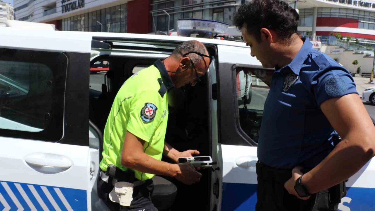 Polisin dur ihtarına uymayıp 3,86 promil alkollü çıkan sürücüye 450 bin lira ceza